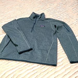 Patagonia quarter zip. Size large.